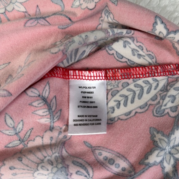 Short Summer Dress in Red Floral - Picture 6 of 7